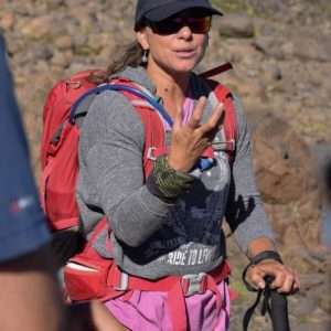 Josefina Cabral, trekking al volcán Copahue.